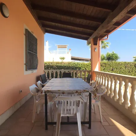 San Giovanni Apartment *