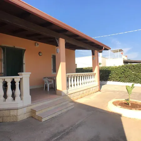 San Giovanni Apartment *